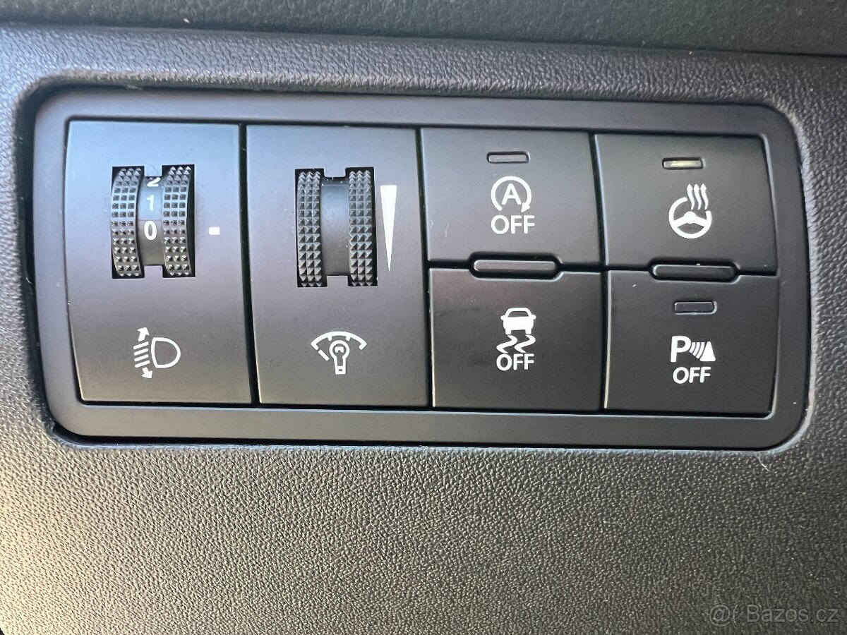 HYUNDAI iX20 1.4i 66 KW 1.MAJIT.VYHŘ.SEDAD+VOLANT,PAR.SENZOR - 15