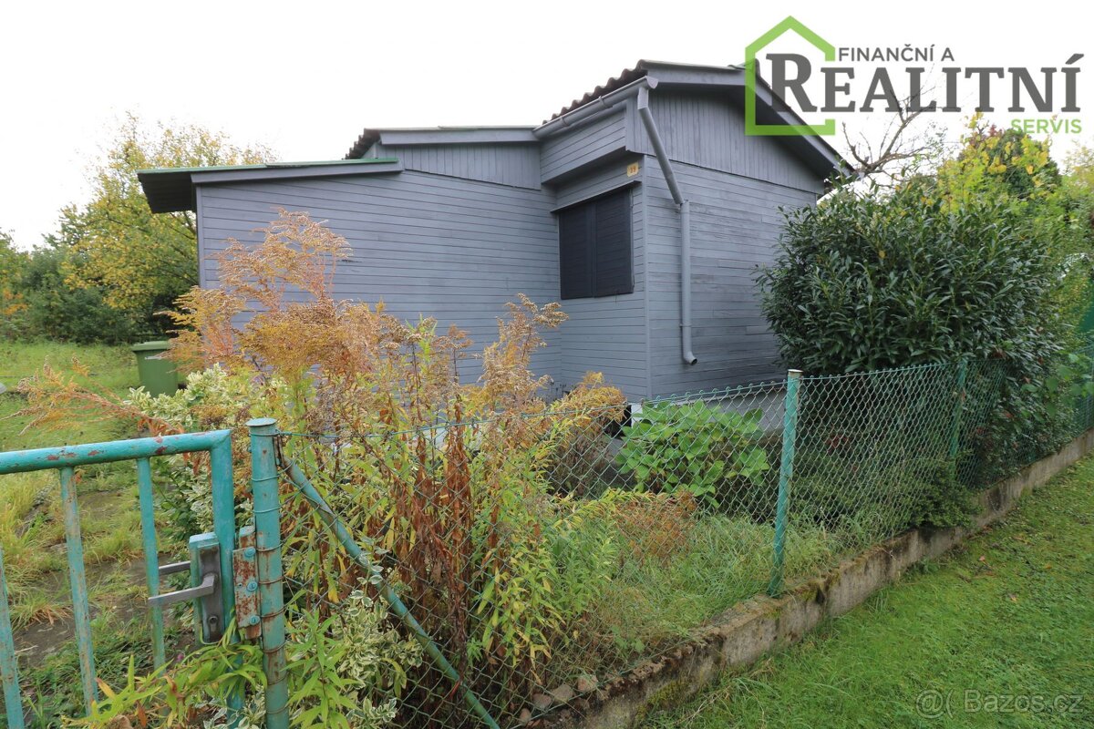 Prodej pěkné chaty v Praze 6- Suchdole. - 15