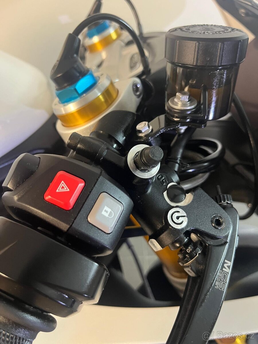 Triumph Speed Triple RR, r.v. 2022 - 15