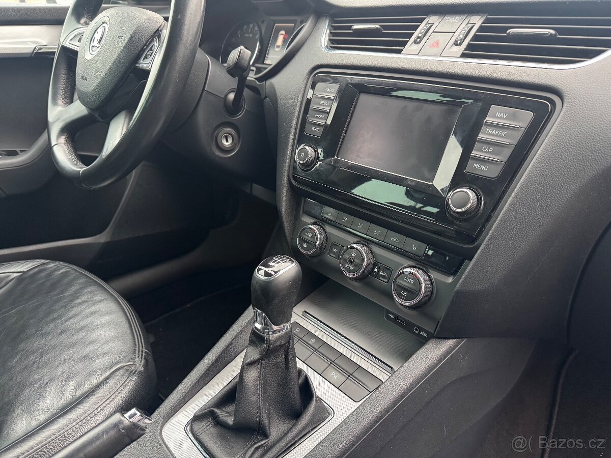 Škoda Octavia III 1.6 TDi COMBI MODEL 2015 MOŽNO NA SPLÁTKY - 15
