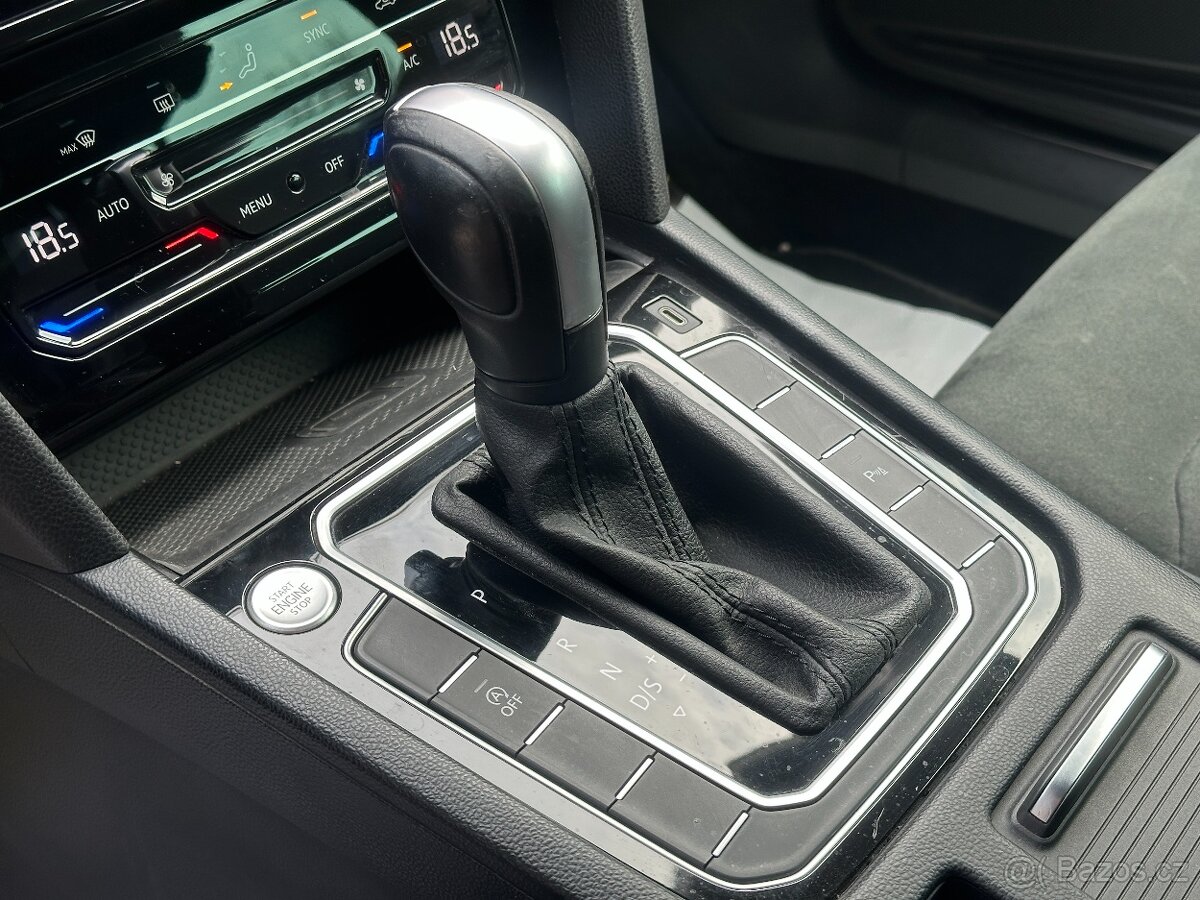 Volkswagen Passat 2021 - 15