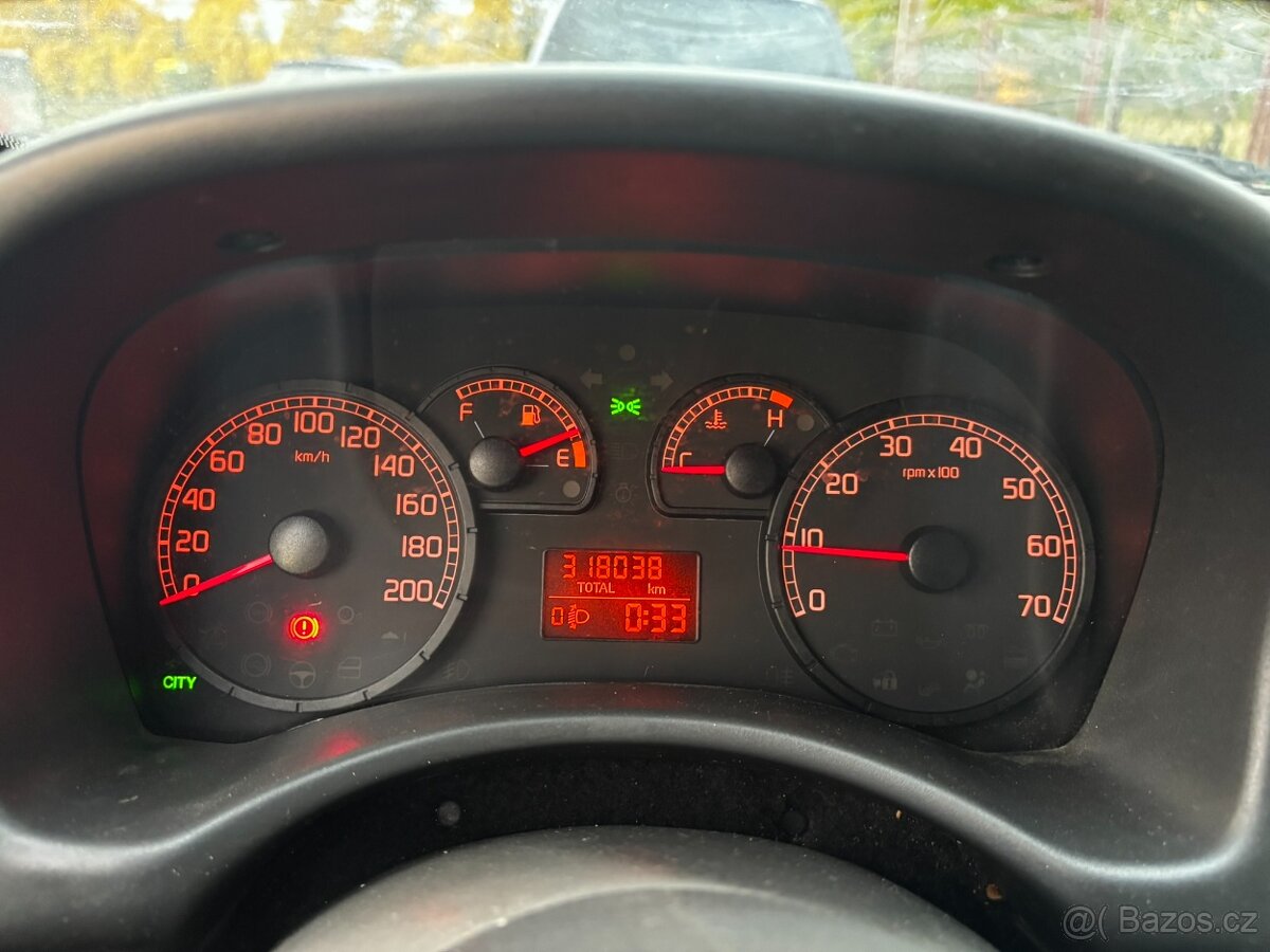 Fiat Punto 1.3 JDT 51kW, RV 2008, Alu, Nízká spotřeba - 15