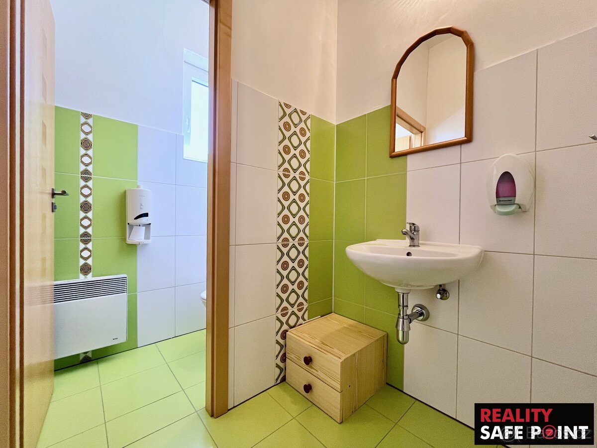 Prodej obchodního prostoru (3 159 m2), ev.č. 00594 - 15