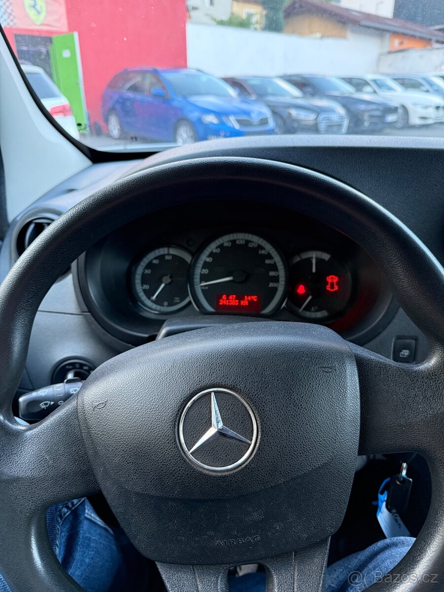 Mercedes-Benz Citan Ojeté, 3/2018, 241 454 km Cena 143000 Kč - 15