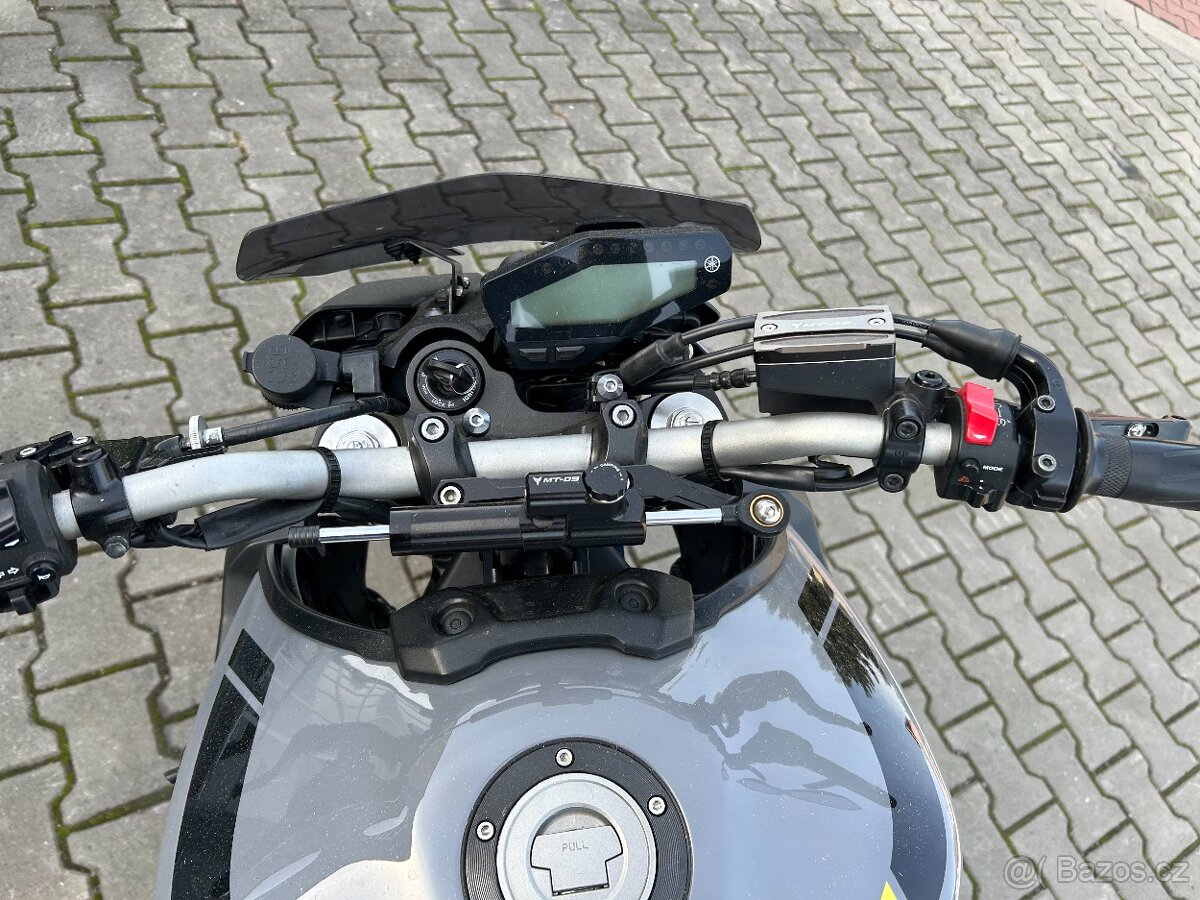 Yamaha MT-09 ABS 2017 - 15