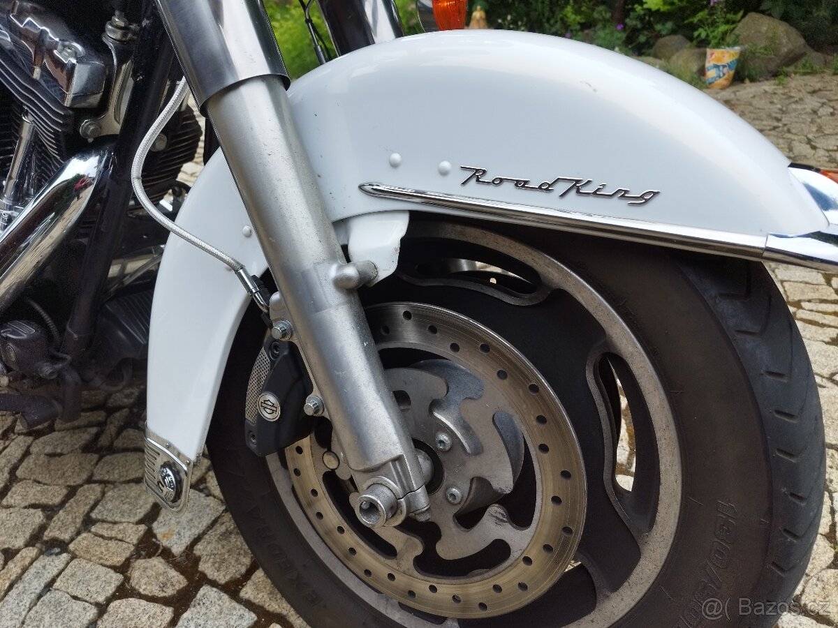 Harley Davidson ROAD KING - 15
