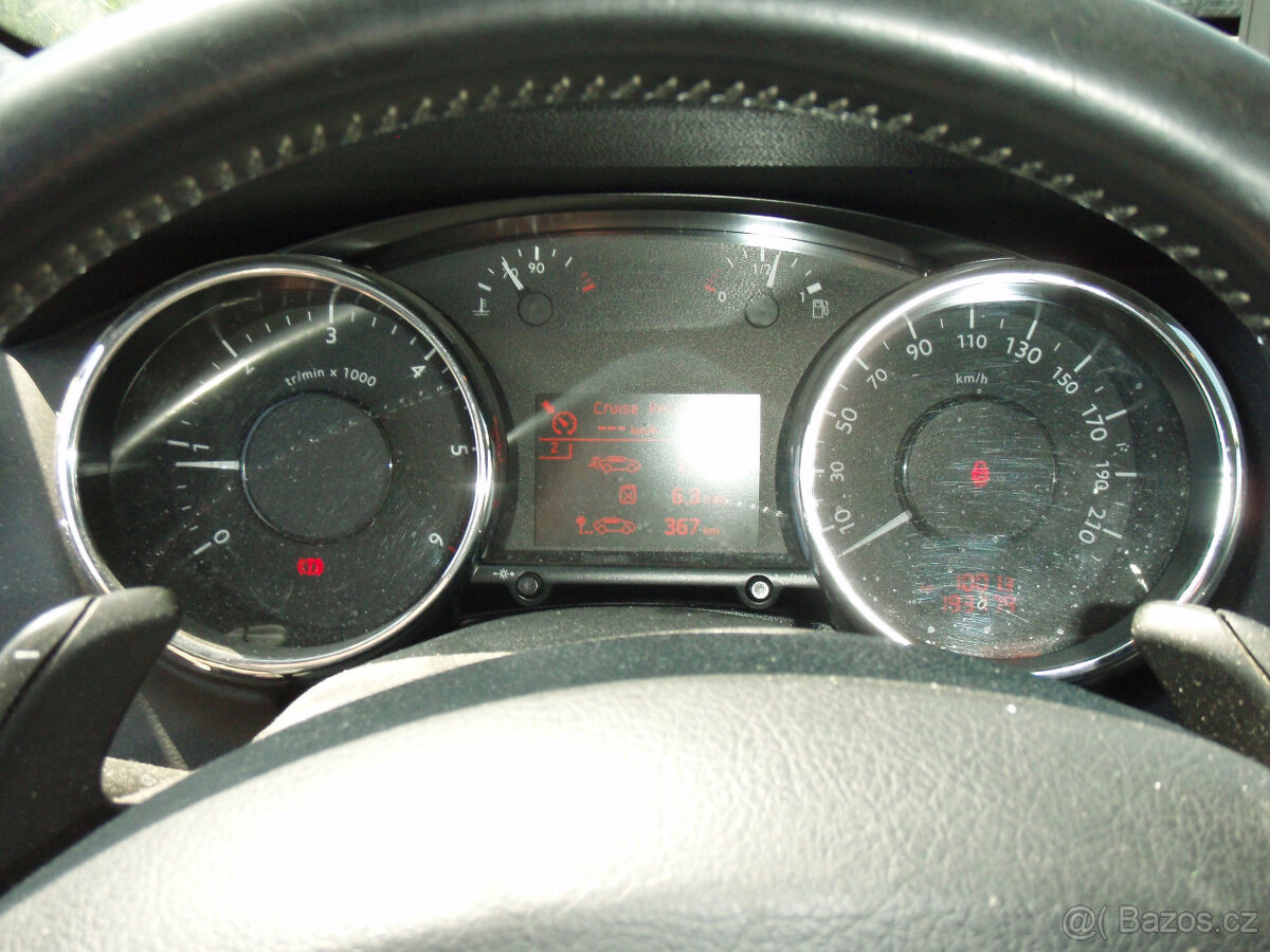 PEUGEOT 5008 MPV 1.6EHDi 84kW 2014 Facelift - 15