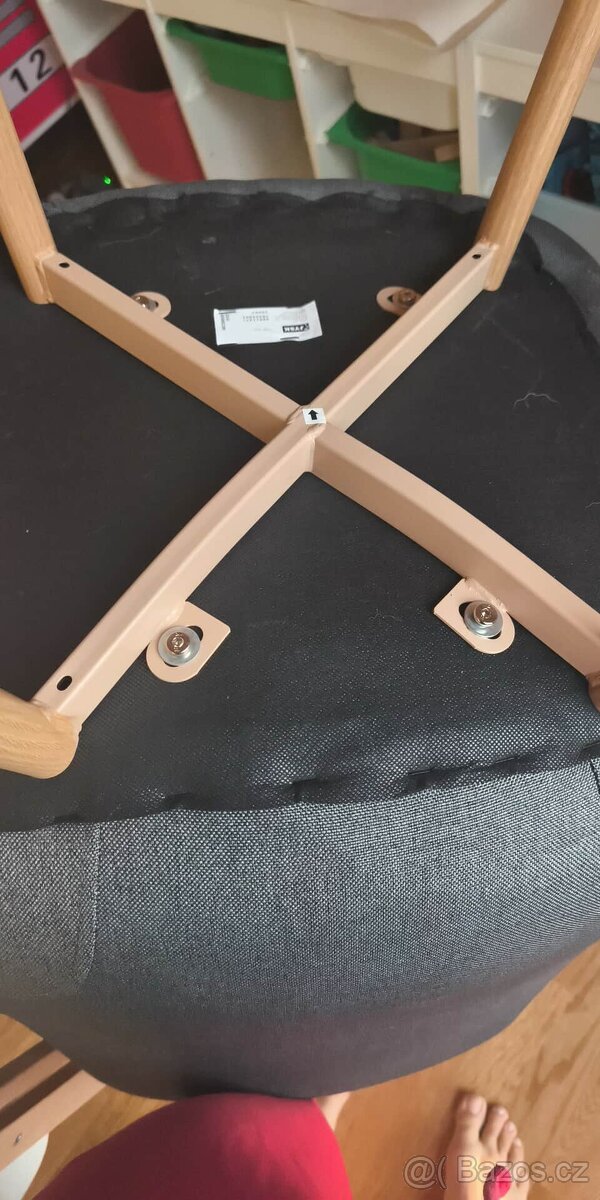 Jídelní stůl - 15