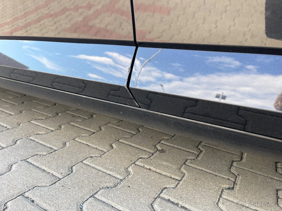 Škoda Superb, 110KW, 1.9 , černá, DPH - 15