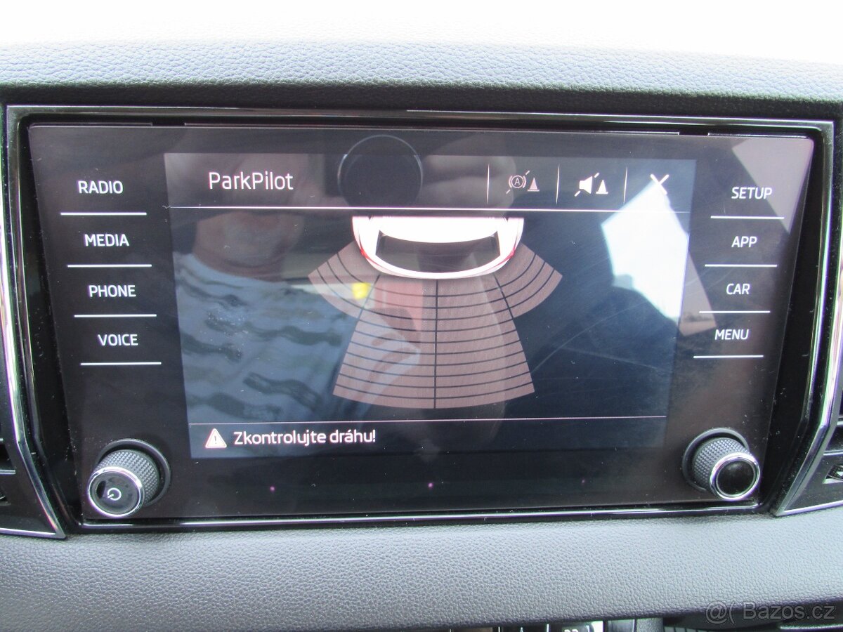 Škoda Karoq 1.6 TDi 85kW, ČR původ, serviska, 2.majitel - 15