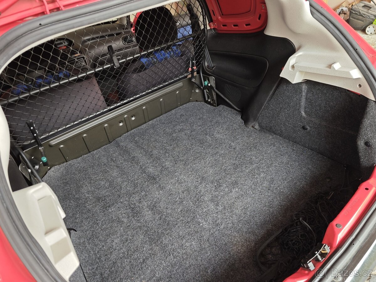 Peugeot 206 1.1i VAN - 15