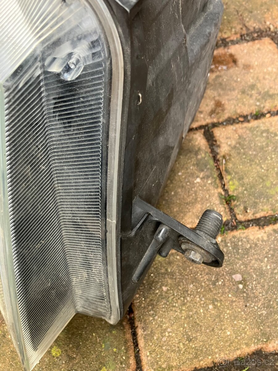 ŠKODA SUPERB II FACELIFT-PŘEDNÍ KOMPLETNÍ SVĚTLOMETY - 15