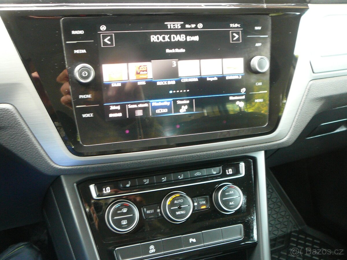 VW TOURAN 2.0 TDI 90KW FULLLED NAVI ACC FRONT EL.TAŽNÉ 2021 - 15