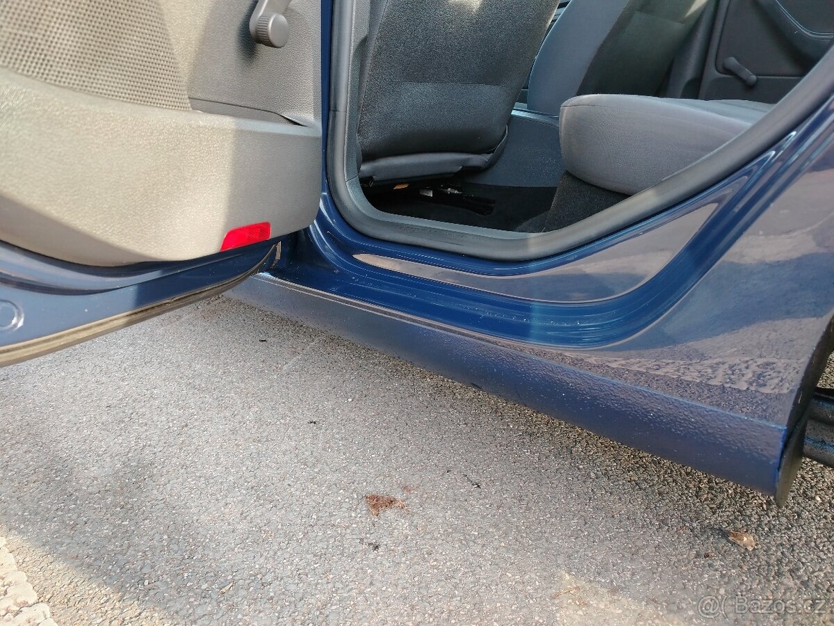 Prodám Volkswagen Golf 5 po servise, STK, v pěkném stavu - 15