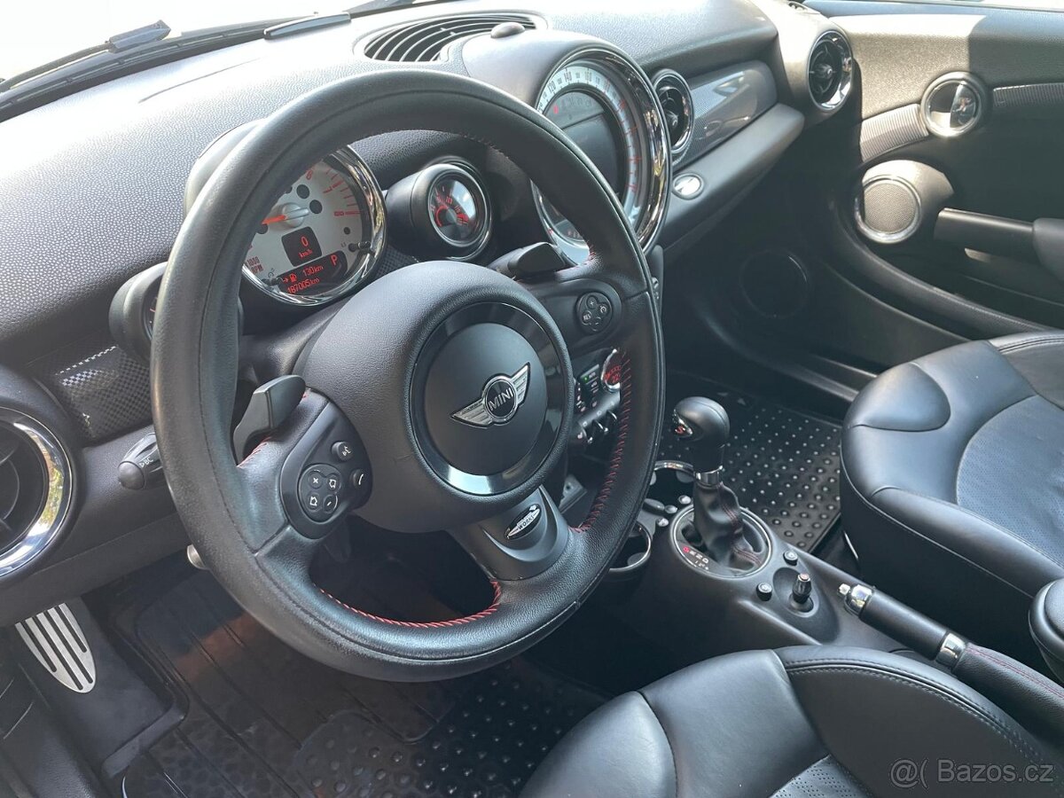 MINI CLUBMAN S 1,6i 135 kW JCW PACKET - 15