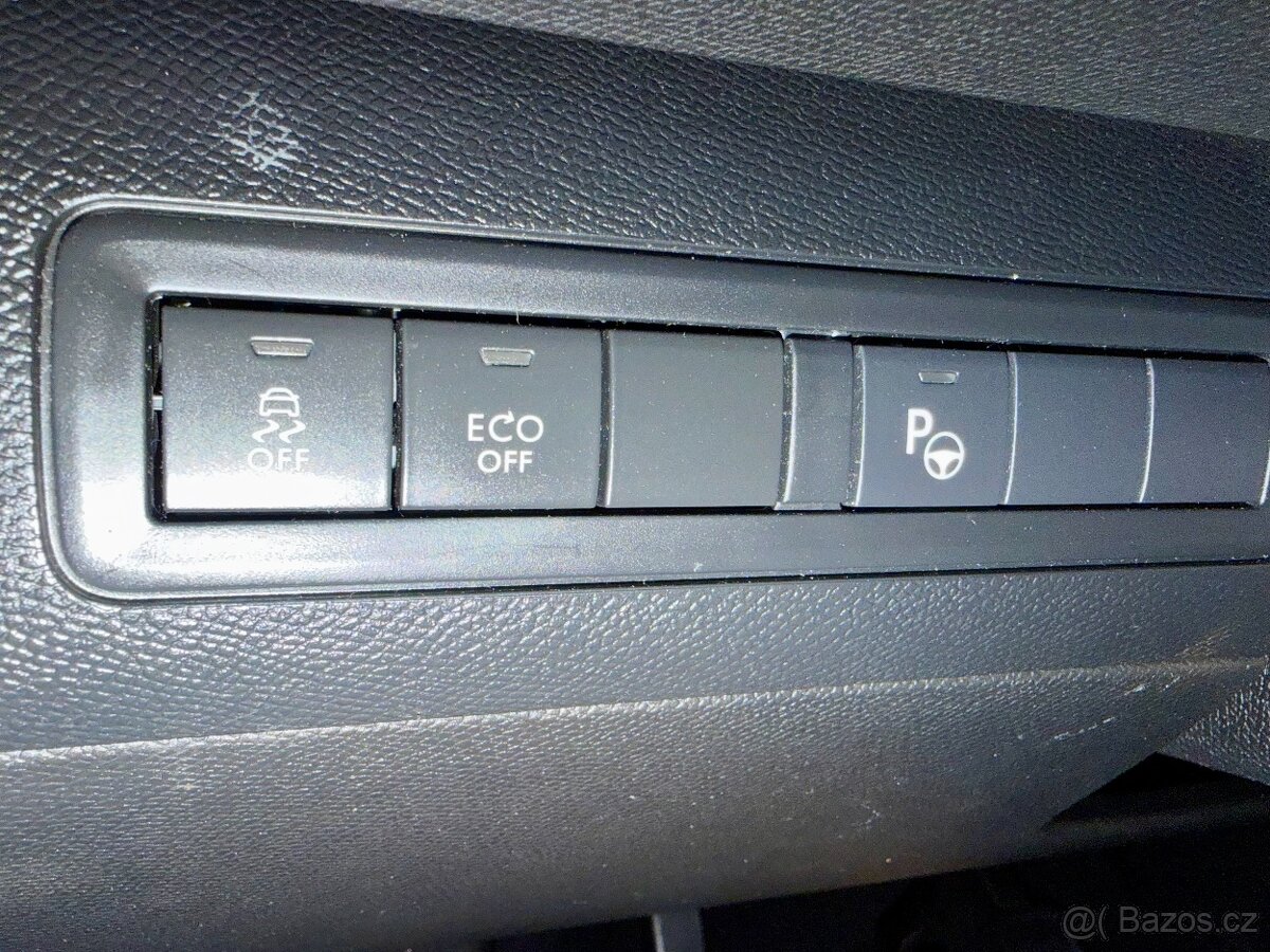 Peugeot 308SW Allure koup. ČR LED - 15