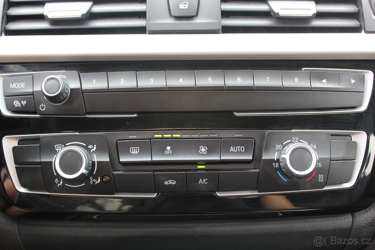 BMW 318D, FULL LED, NAVI, MANUÁL - 15