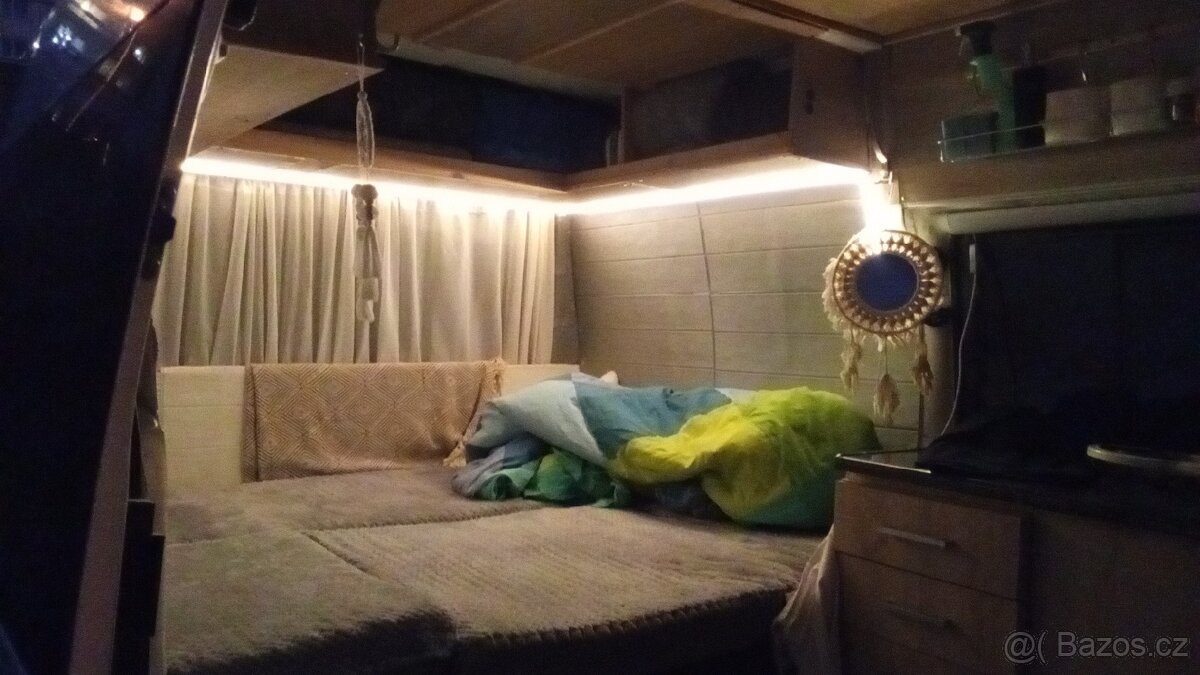 Akce Pronajem tranzit obytný a montáž topení - 15