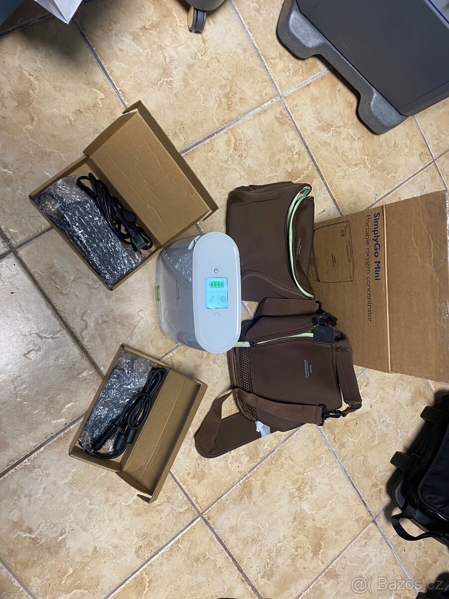 Kyslíkový přístroj váha 2,3 kg - baterie až 5 hodin provozu - 15