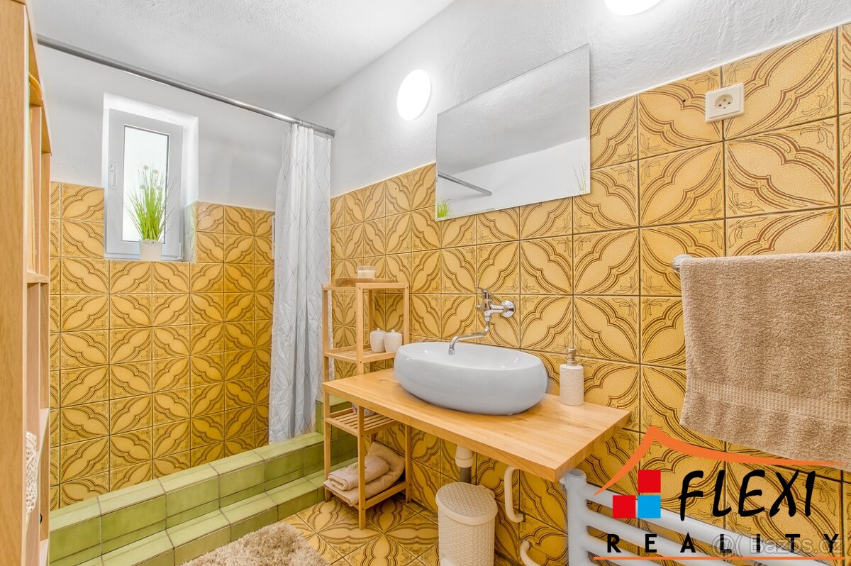 Prodej vily (241 m²) s výjimečným pozemkem (3528 m²), Čelad - 15