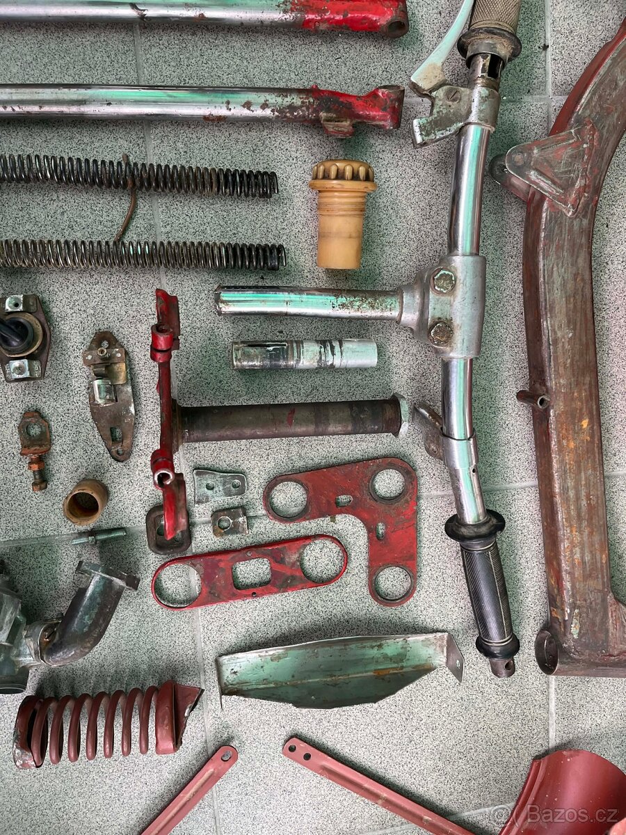 Jawa 50 550 pařez - rozebraný - 15