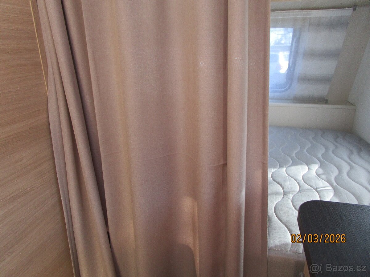 Obytný karavan Sterckeman 430CP-předváděcí - 15