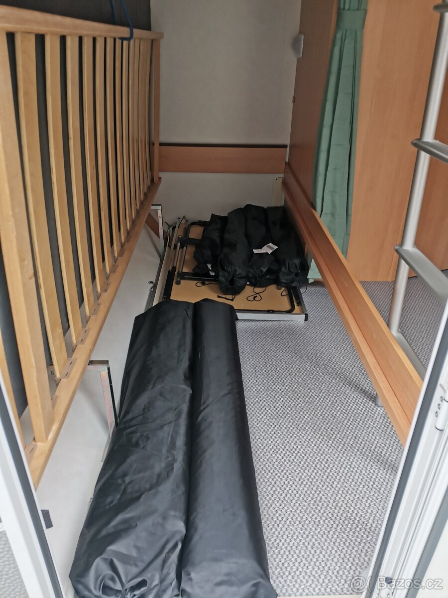 Obytný přívěs, karavan T. E. C. - 15