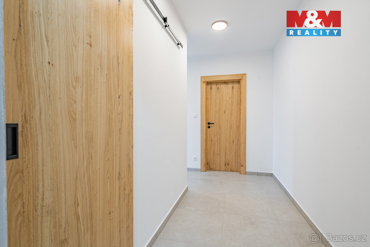 Prodej bytu 2+1, 57 m², Český Krumlov, ul. Sídliště Plešivec - 15