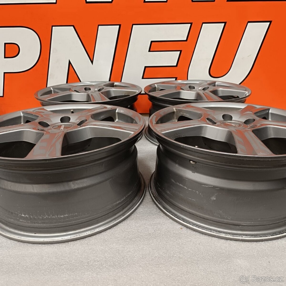 Alu kola Autec 7,5Jx17 , R17 , 5x112 , ET40 - 15