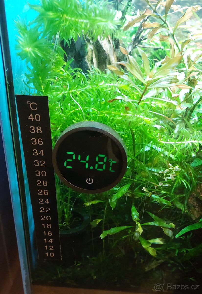 Akvárium i se stolkem - 15