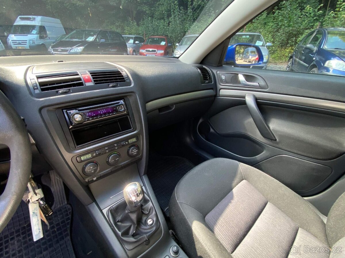 Škoda Octavia Combi 1.9 TDI 77kW tažné klima 218tkm 2008 STK - 15