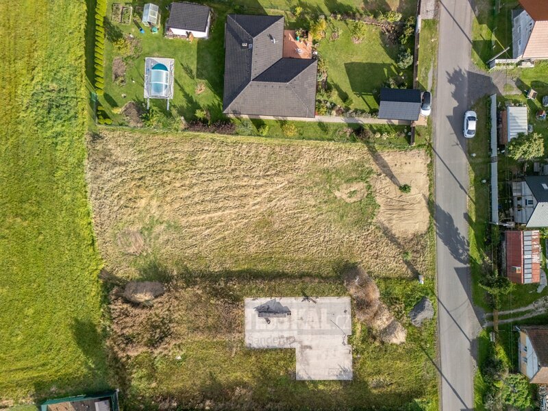 Stavební pozemek 1 423 m², Zalužany-Příbram – klid, příroda - 15