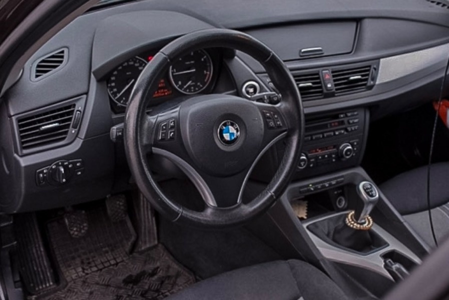 BMW X1 r.2010 , 110kw 4x4 - 15