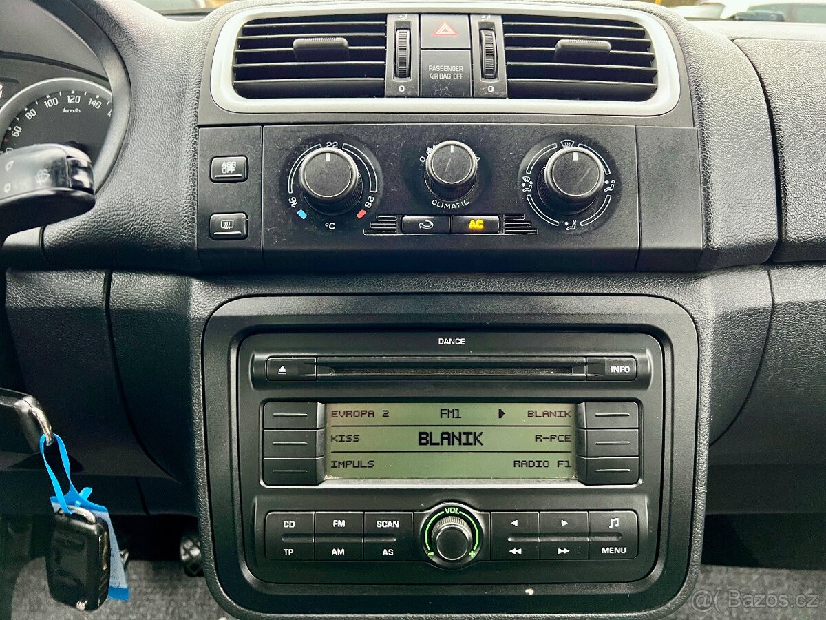 Škoda Fabia 2 1.4i 63 kW Sport Klima,Servis,BezKoroze - 15