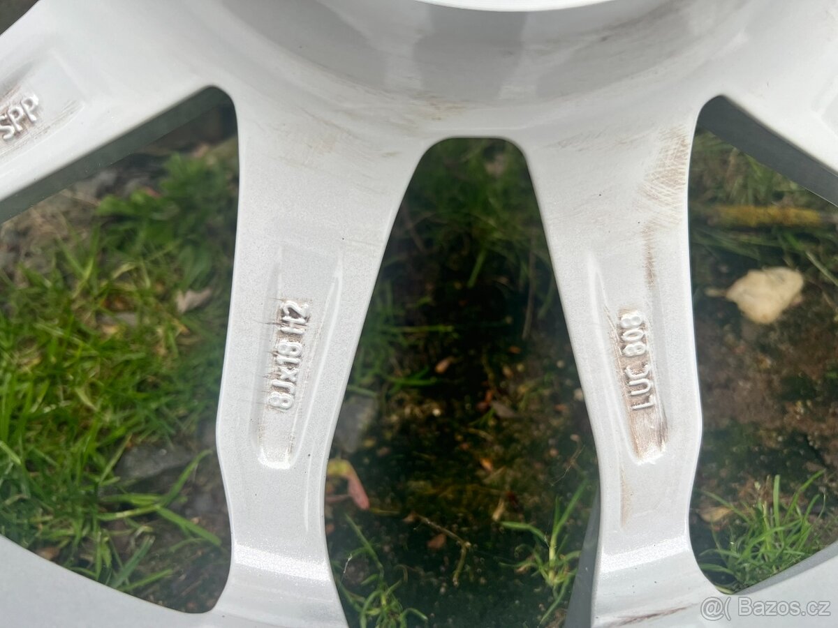 Letní sada kol Rial Lucca r18 245/45 - 15