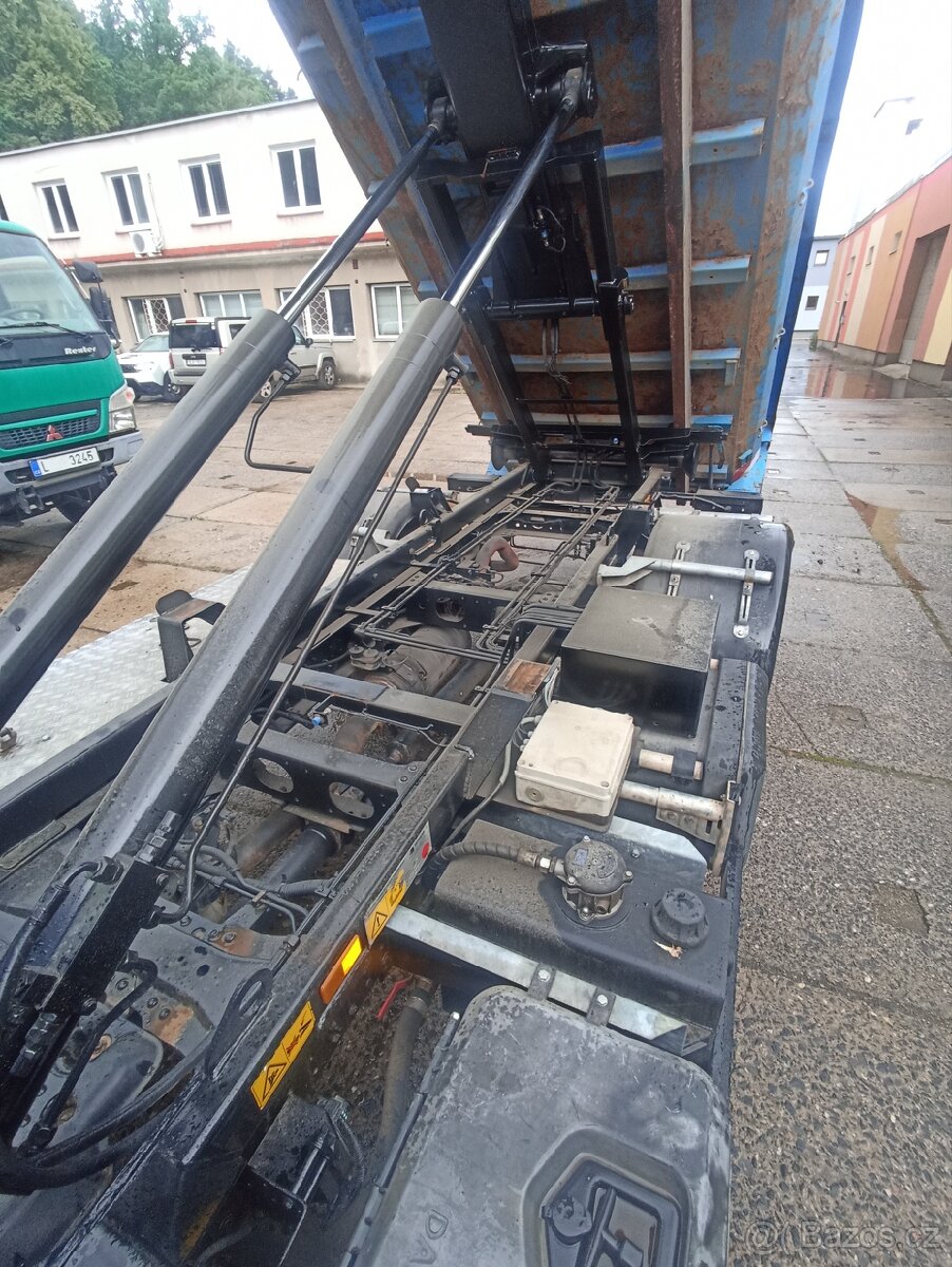 Hákový nosič 7.5 tuny - 15