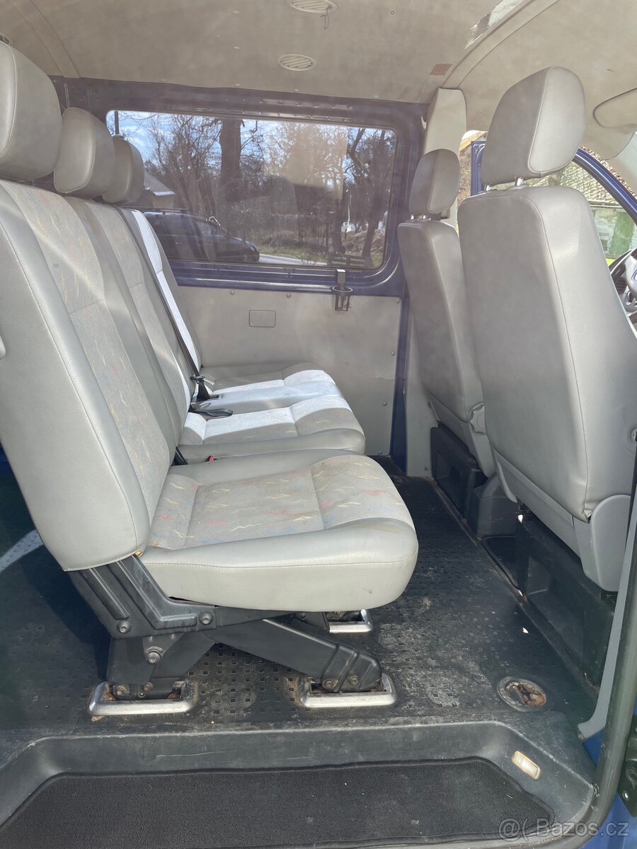 Volkswagen Transportér T5 - 15