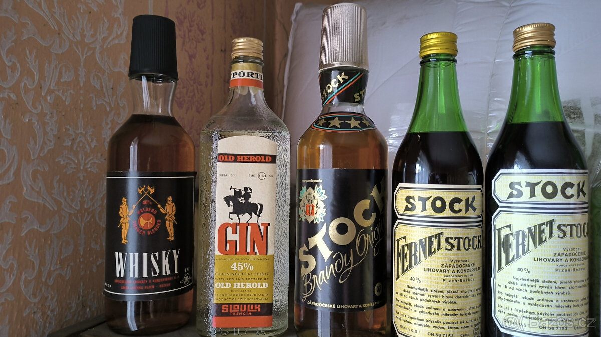 Alkohol - vodka, griotte, myslivec, žitná, režná, gin - 15