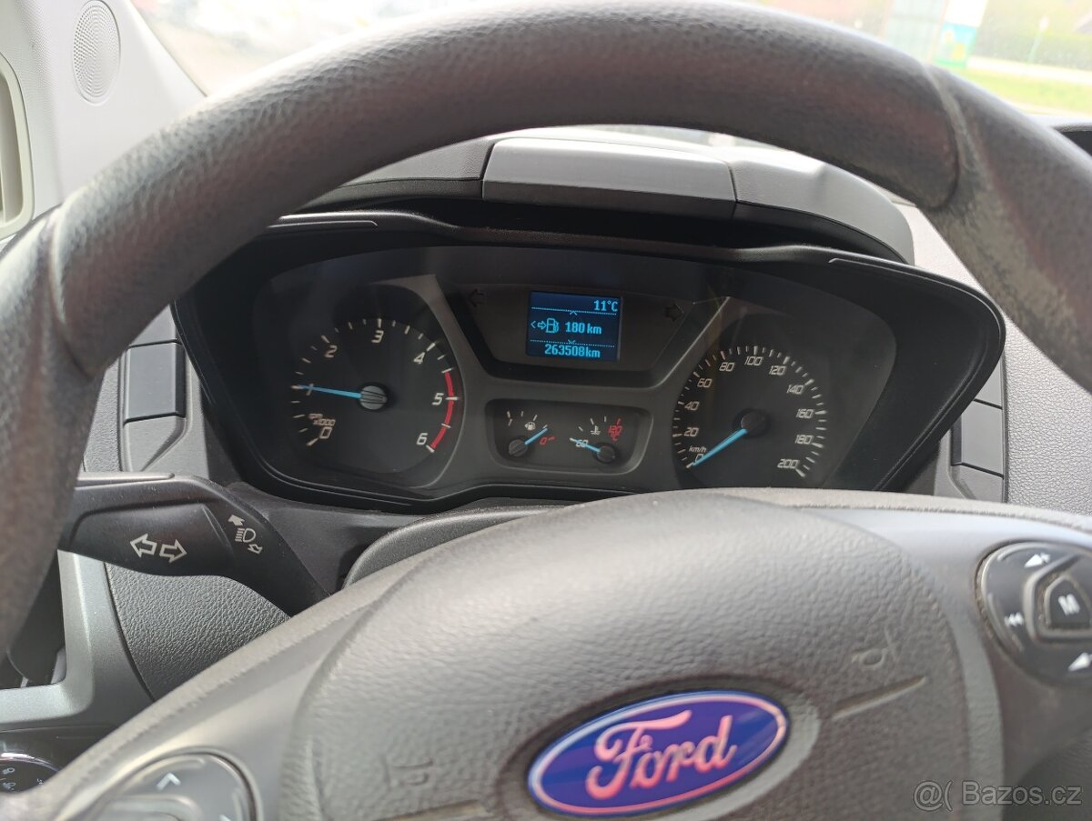 Ford Transit Custom 2.2 TDCi L1H1 tažné - 15