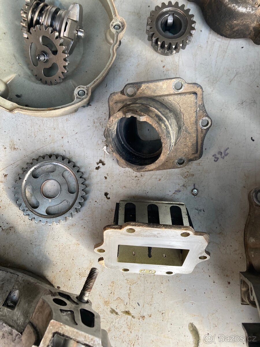 Kawasaki Kx 125 náhradní díly - 15