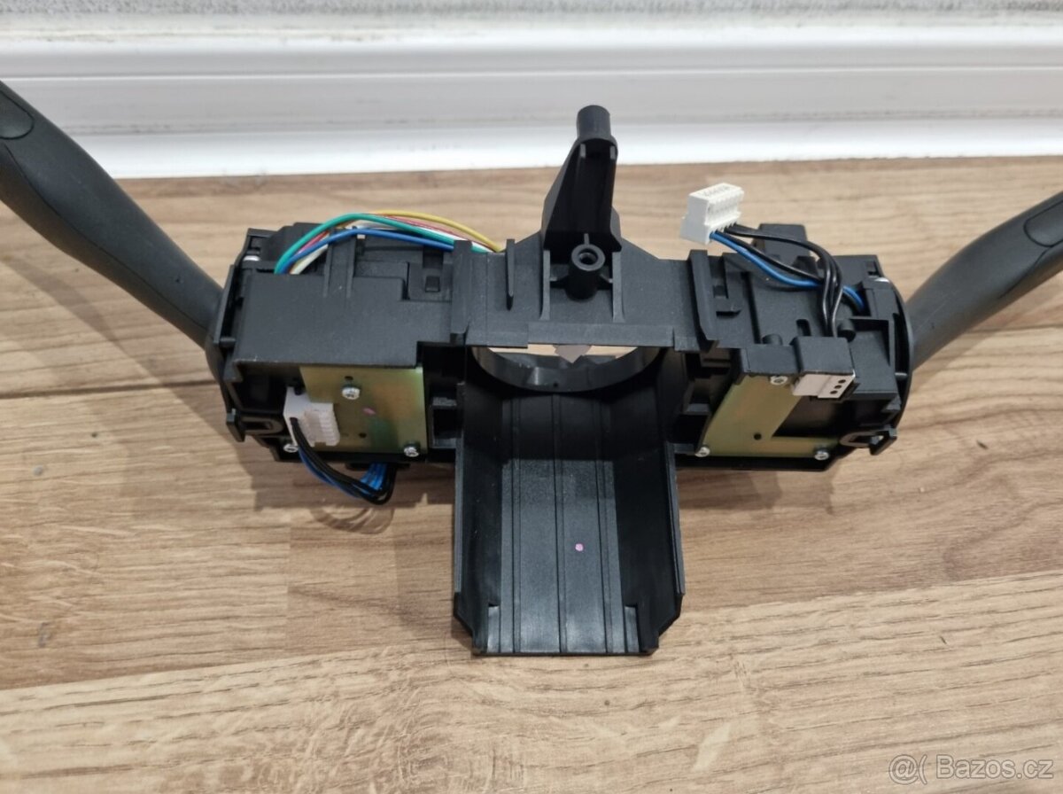 TEMPOMAT OVLÁDANIE PAČKY POD VOLANTOM - 15