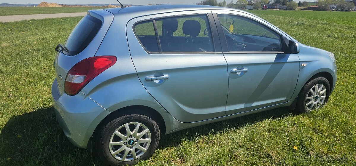 Prodam Hyundai i20 - 15