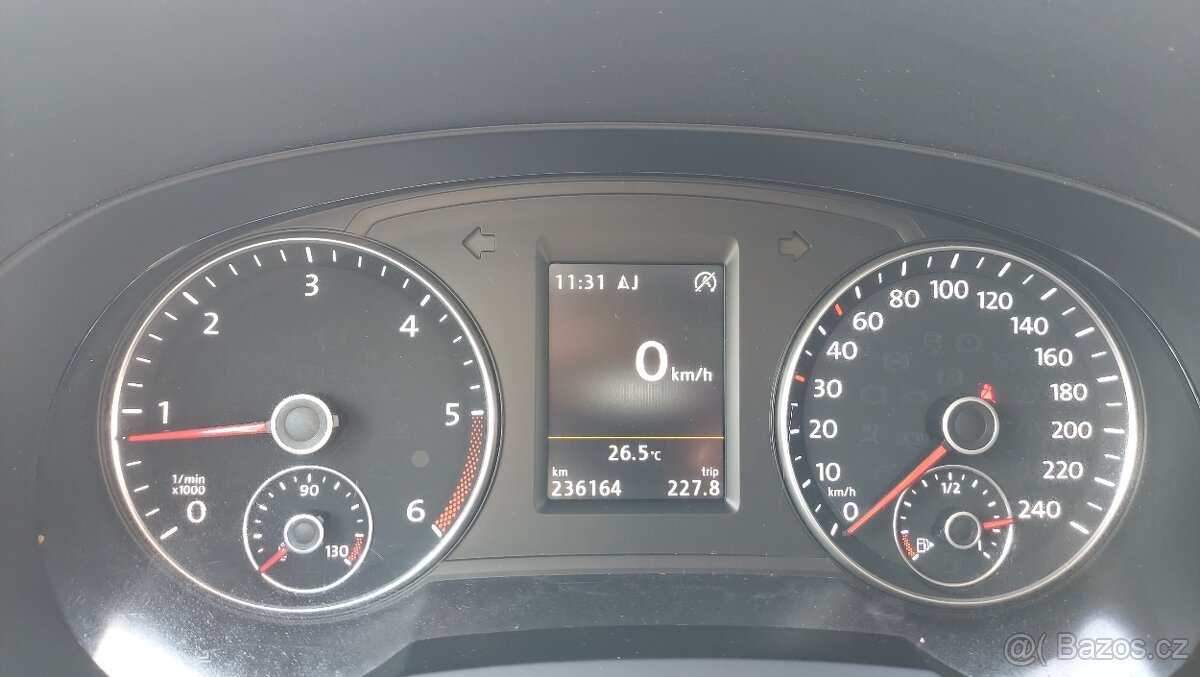 Sharan 4motion 2017 DSG 7MIST xenon Highline - 15