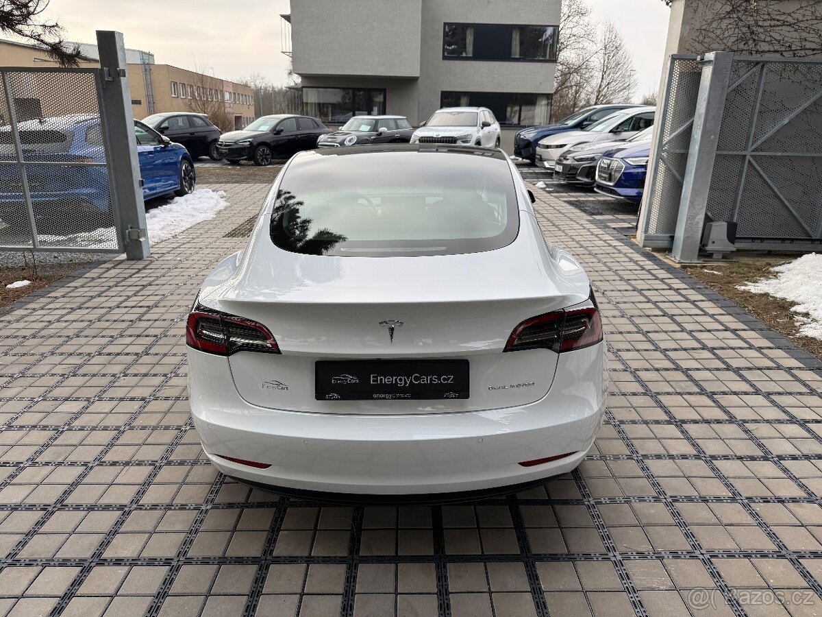 Tesla Model 3, Long Range AWD Tažné zařízení - 15