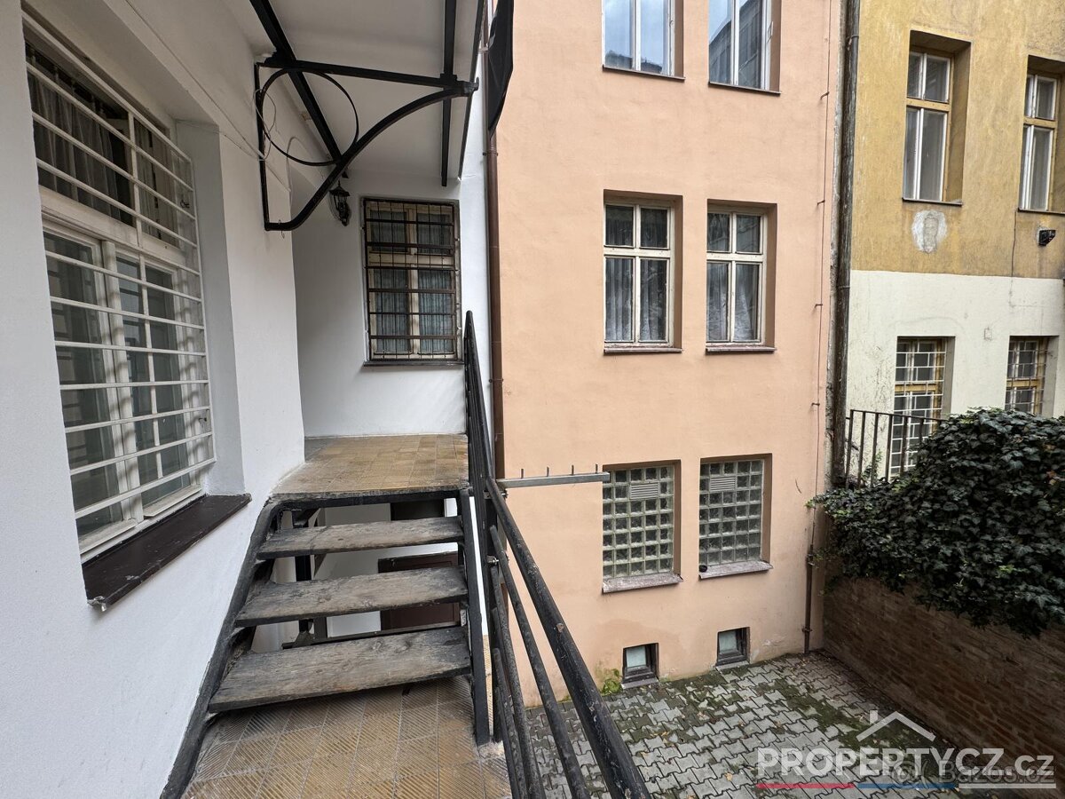 Multifunkční prostory Arbesovo náměstí - 15