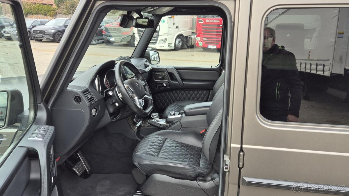 MERCEDES-BENZ AMG G 63 - 15