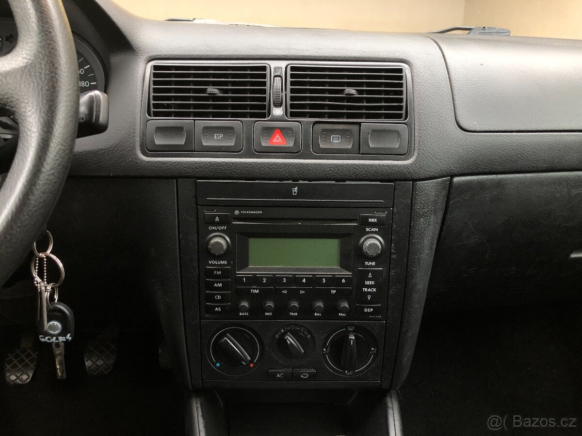 VOLKSWAGEN GOLF 1.4 16V - 15