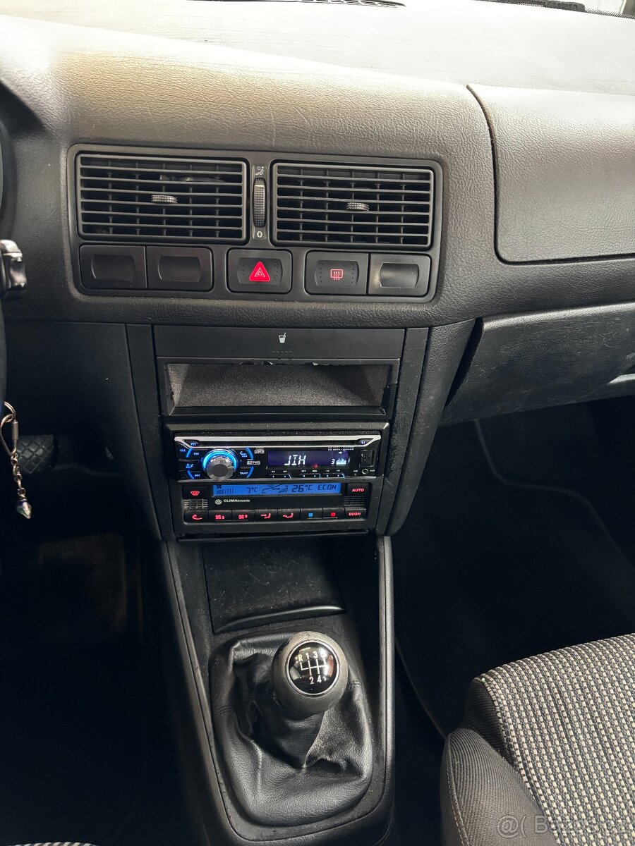 Volkswagen Golf IV 1.6 SR 74kw - 15