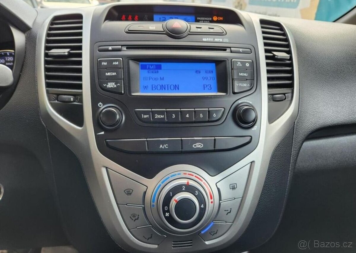 Hyundai ix20 1.4-1.MAJITEL-KLIMA-FACELIFT - 15