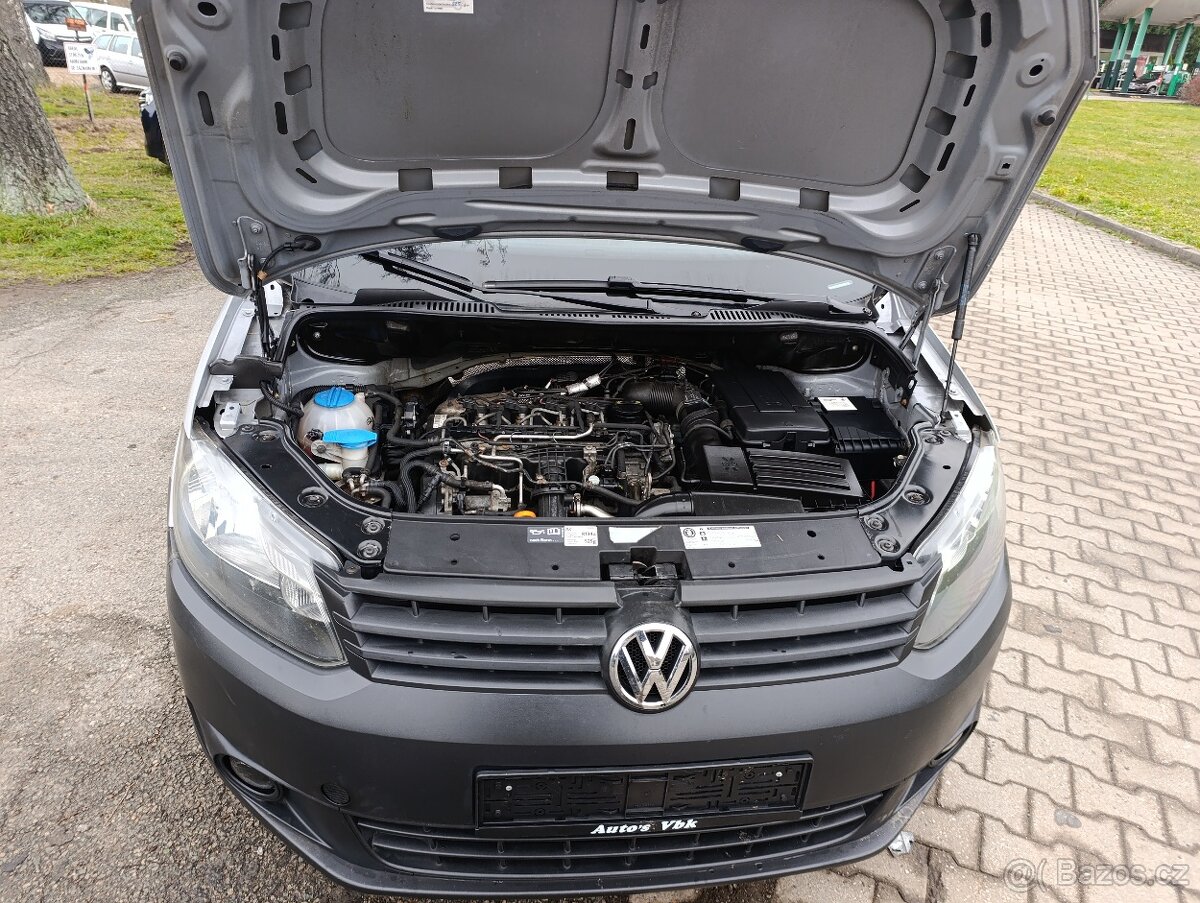 Volkswagen Caddy 1.6 TDi 75kw po servisu z.pneu TZ - 15